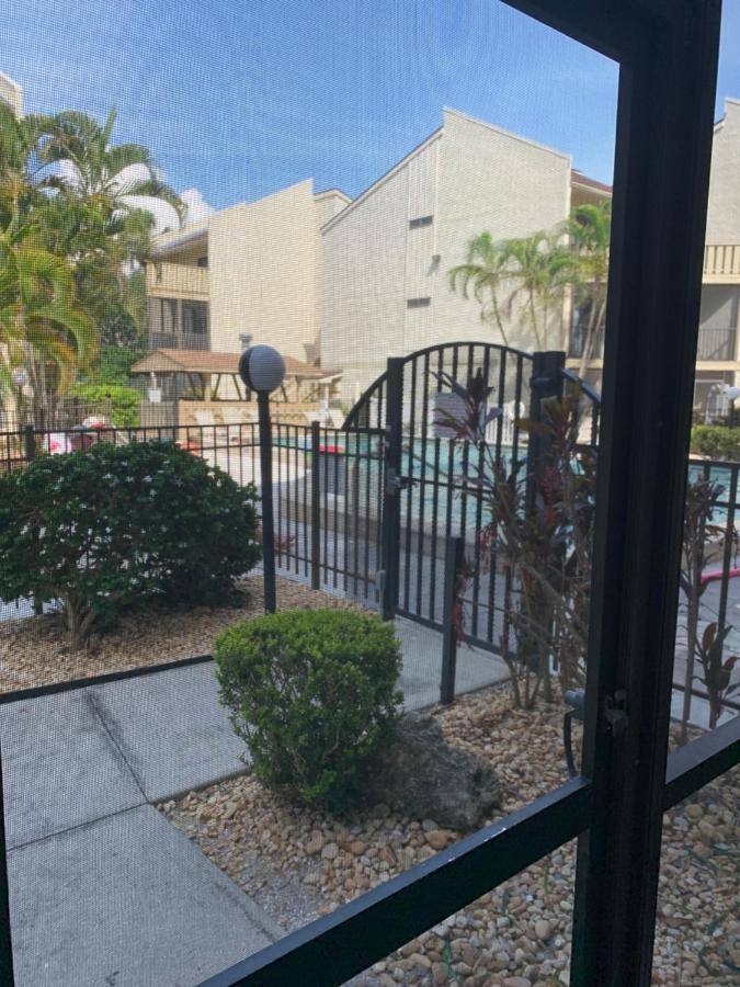 Siesta Key Escape Ground Floor Steps To Heated Pool And Free Trolley公寓 外观 照片